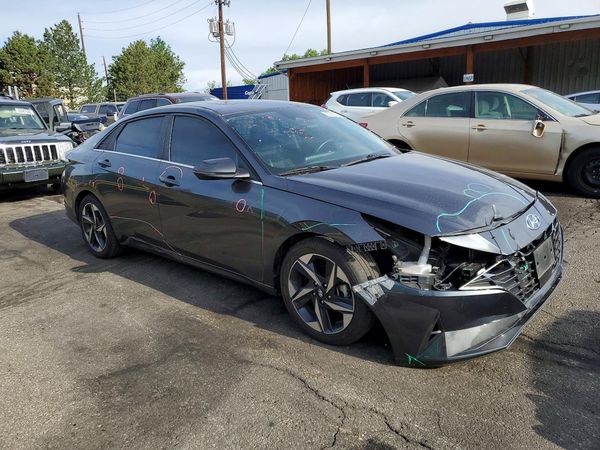 2021 HYUNDAI ELANTRA