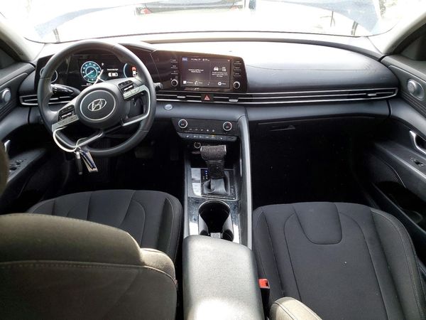 2021 HYUNDAI ELANTRA