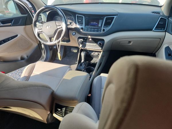 2017 HYUNDAI TUCSON