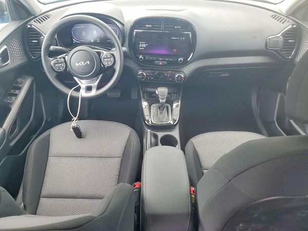 2025 KIA SOUL LX, S