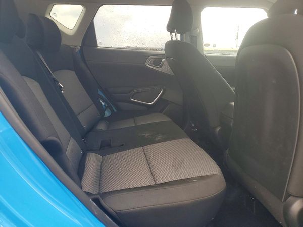 2025 KIA SOUL LX, S