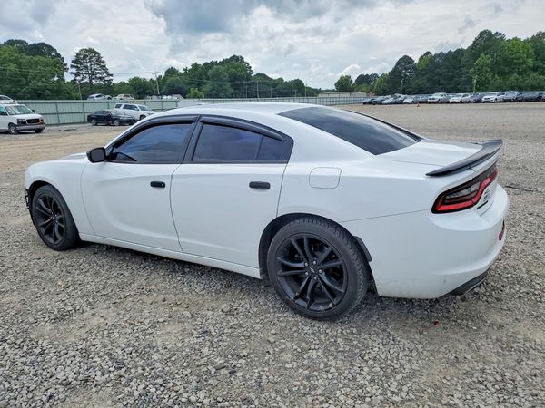 2017 DODGE CHARGER SE