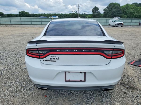 2017 DODGE CHARGER SE