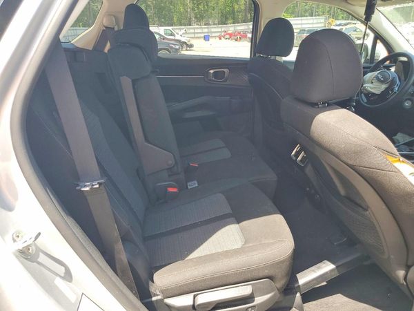 2022 KIA SORENTO LX