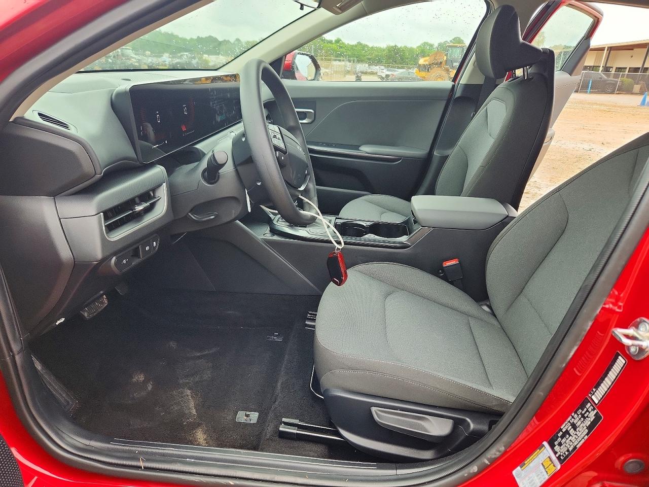2025 KIA K4 LX, LXS