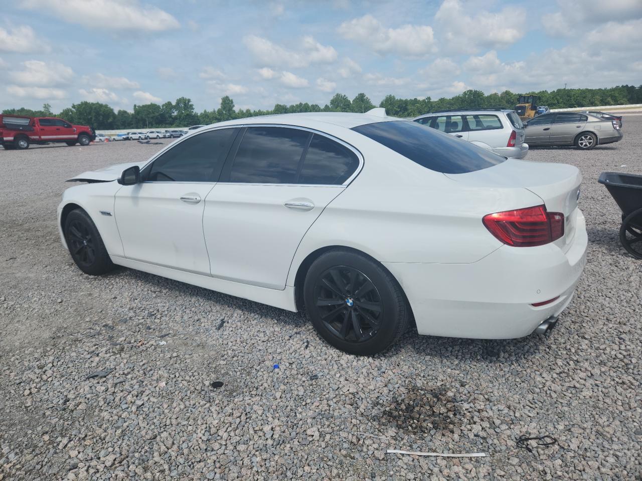 2016 BMW 528