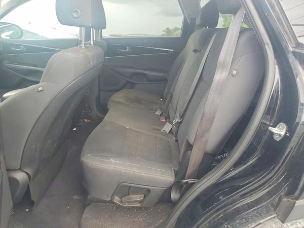 2019 KIA SORENTO L, LX, S