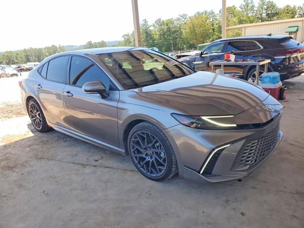 2025 TOYOTA CAMRY
