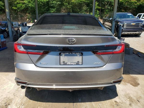 2025 TOYOTA CAMRY