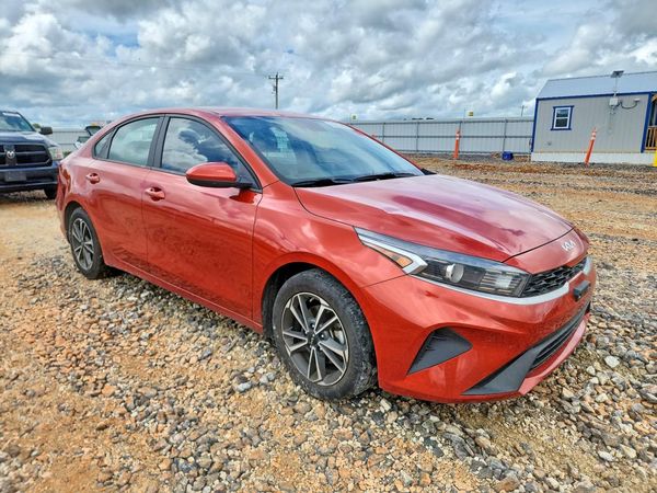 2022 KIA FORTE FE, LXS