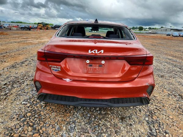 2022 KIA FORTE FE, LXS