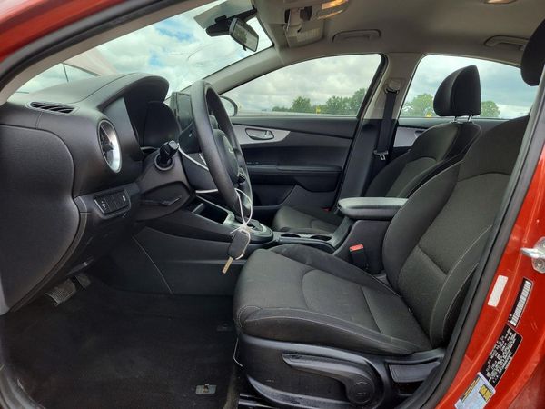 2022 KIA FORTE FE, LXS