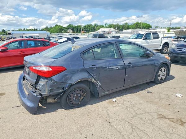 2016 KIA FORTE GL (Middle-Low Grade)