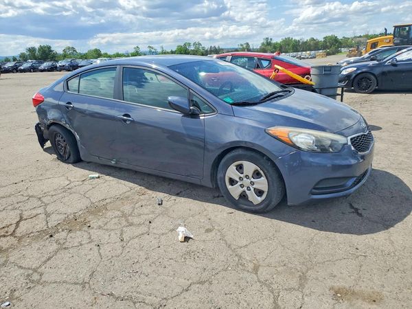 2016 KIA FORTE GL (Middle-Low Grade)