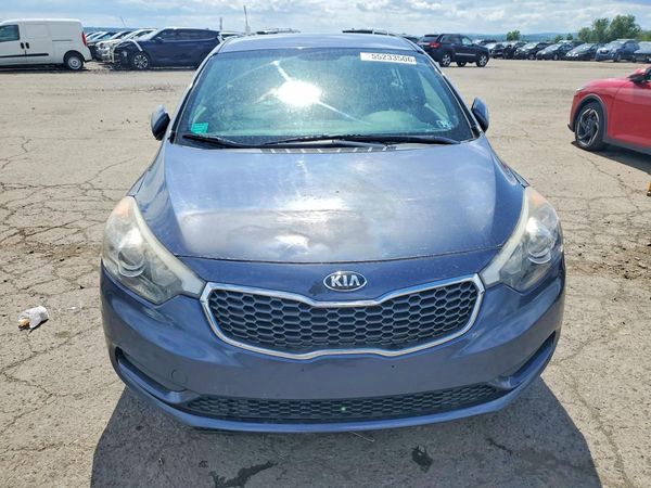 2016 KIA FORTE GL (Middle-Low Grade)