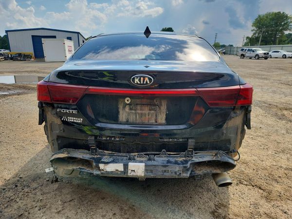 2021 KIA FORTE FE, LXS