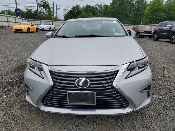 2016 LEXUS ES