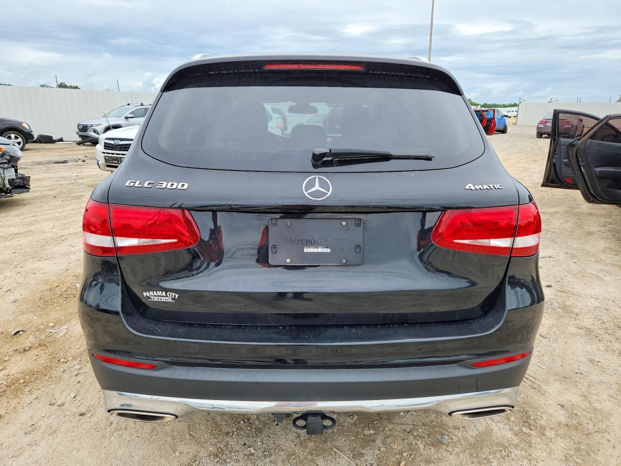 2019 MERCEDES-BENZ GLC GLC 300-4M
