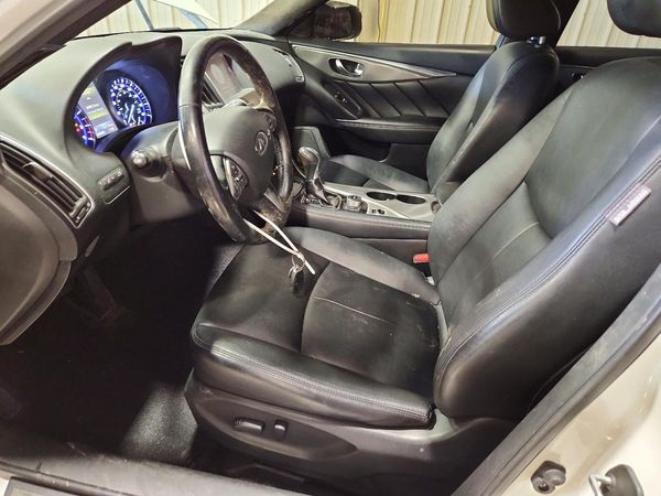 2015 INFINITI Q50