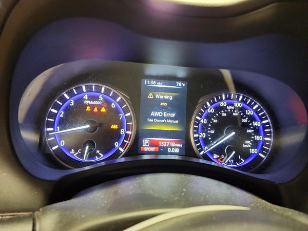 2015 INFINITI Q50