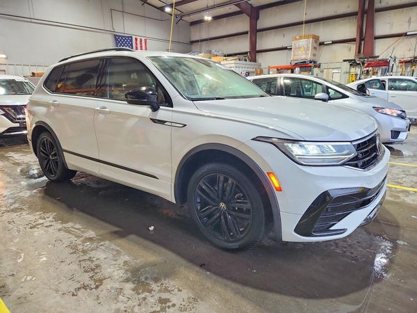 2022 VOLKSWAGEN TIGUAN