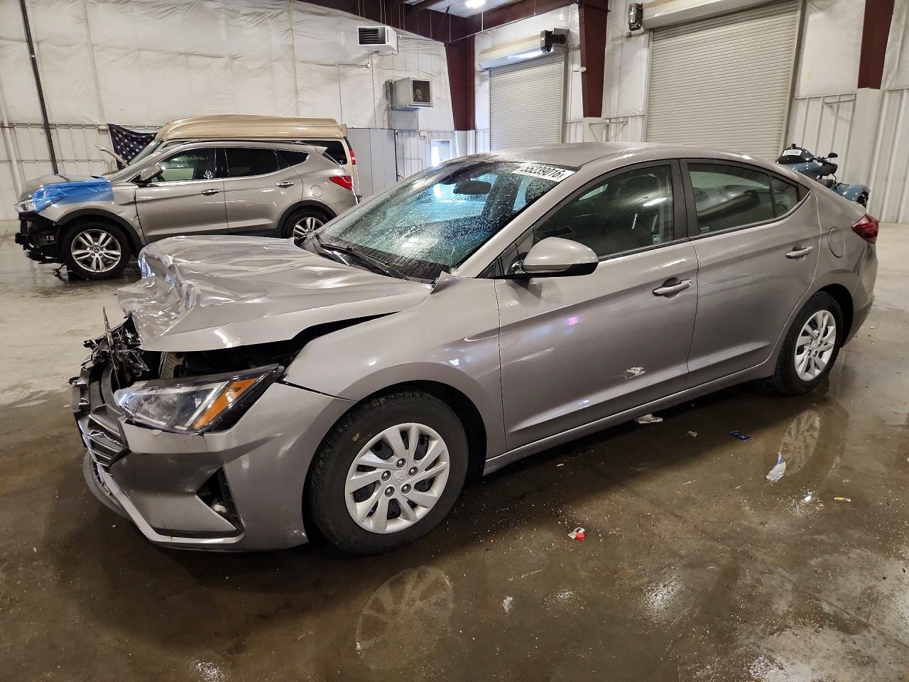 2020 HYUNDAI ELANTRA SE — Front 3/4