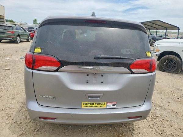 2021 CHRYSLER VOYAGER LX