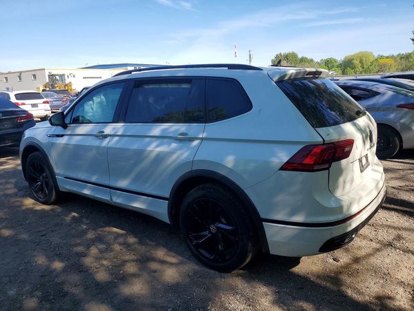 2024 VOLKSWAGEN TIGUAN 4Motion SE R-Line Black