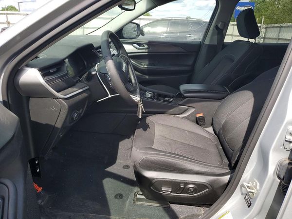 2023 JEEP GRAND CHEROKEE L LAREDO 4X4