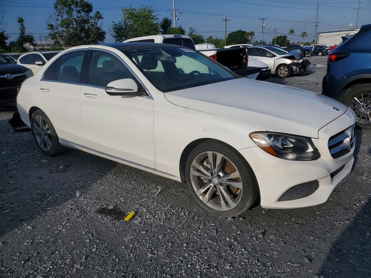2017 MERCEDES-BENZ C C300