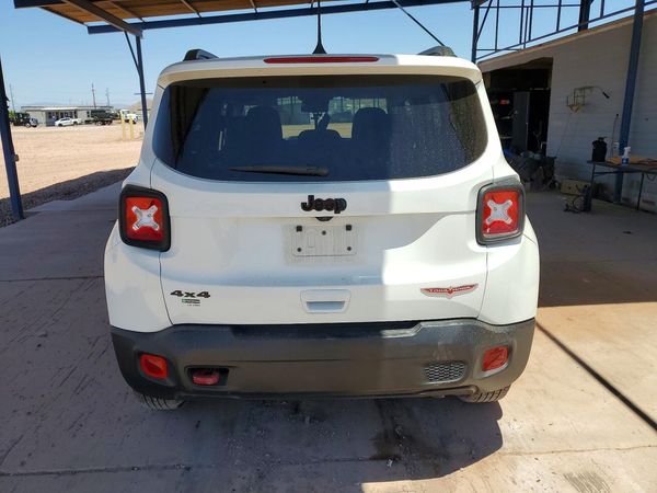 2023 JEEP RENEGADE TRAILHAWK 4X4