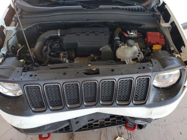 2023 JEEP RENEGADE TRAILHAWK 4X4