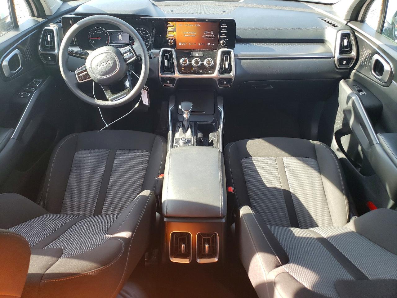 2022 KIA SORENTO LX