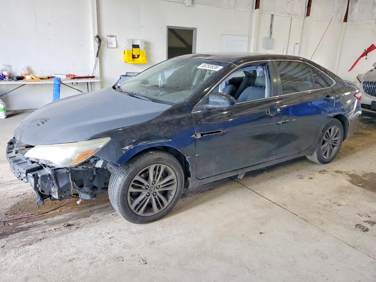 2015 TOYOTA CAMRY