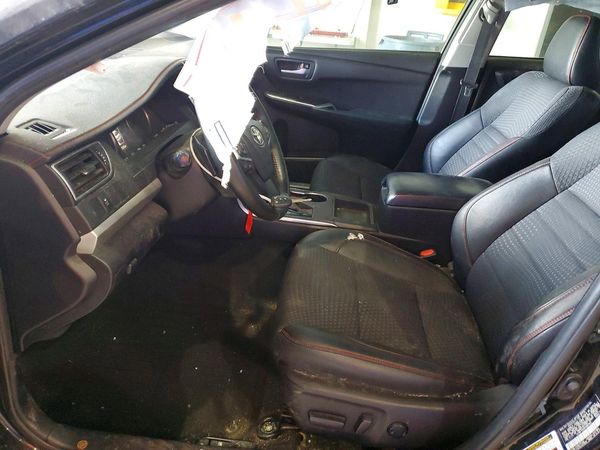 2015 TOYOTA CAMRY