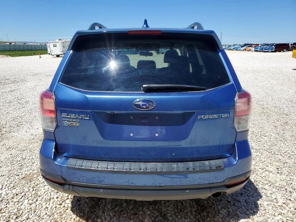 2018 SUBARU FORESTER