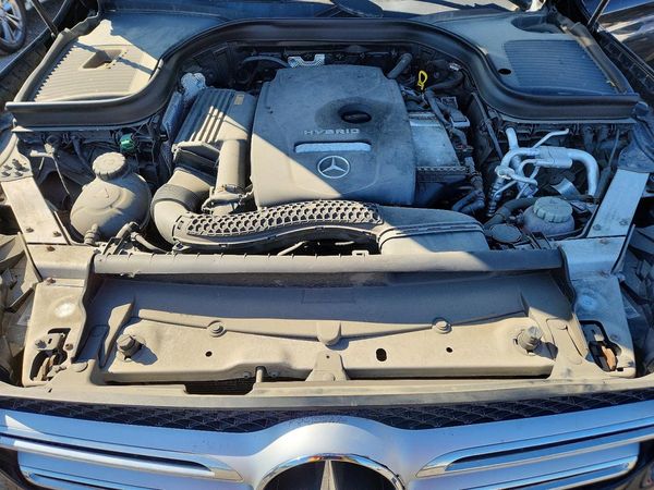 2019 MERCEDES-BENZ GLC