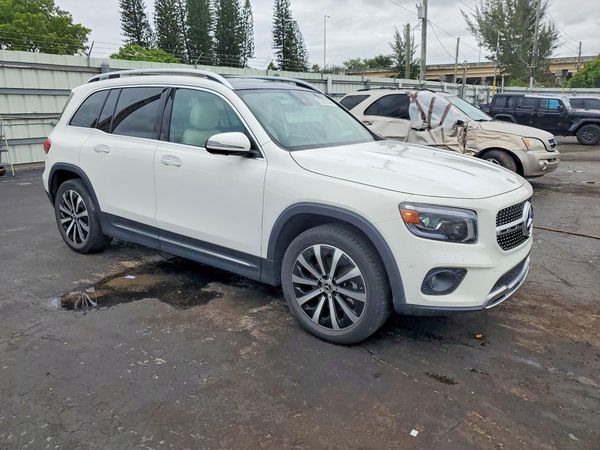 2022 MERCEDES-BENZ GLB GLB250 / GLB250 4MATIC