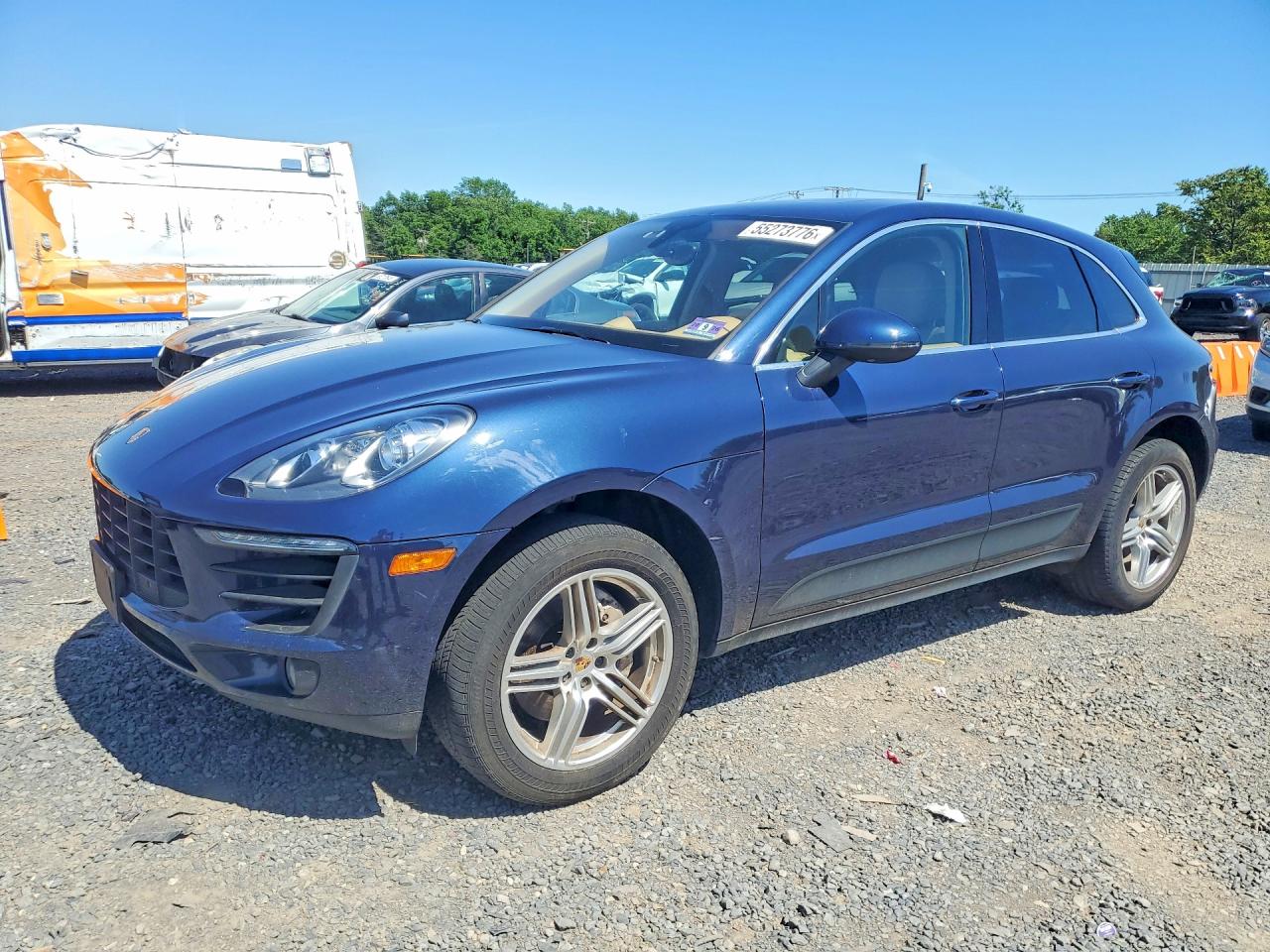 2016 PORSCHE MACAN