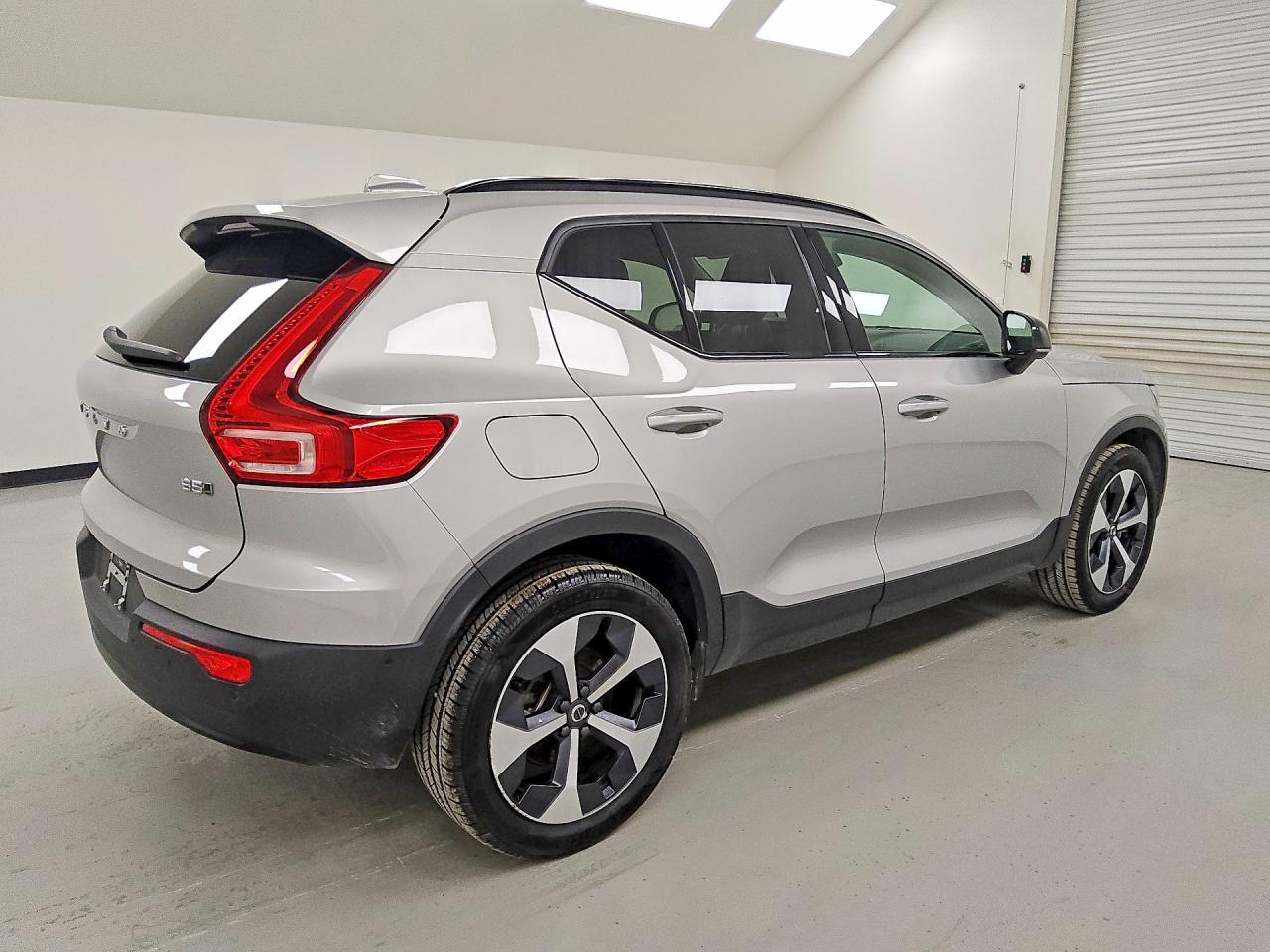 2025 VOLVO XC40 Plus Dark