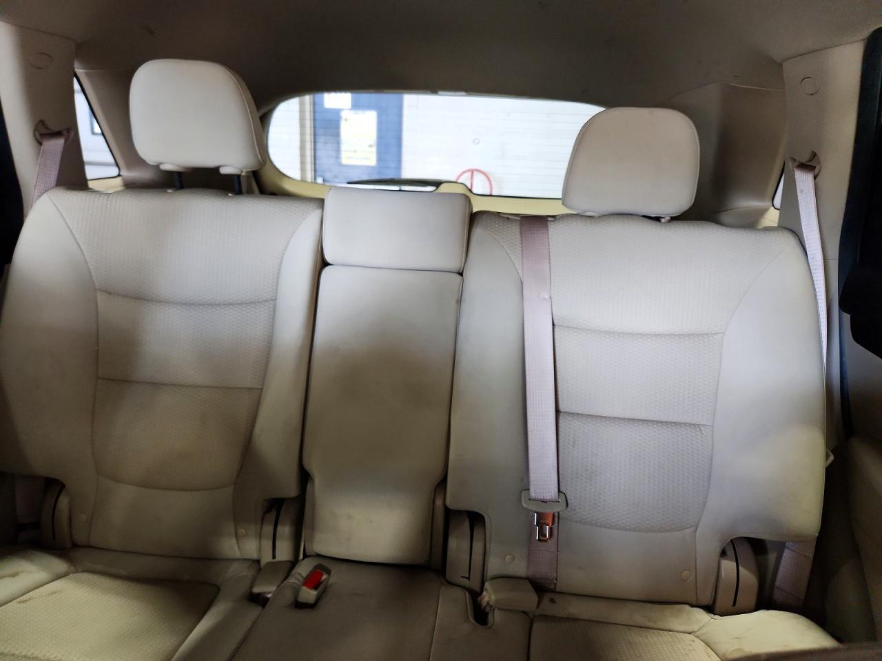 2013 KIA SORENTO Base / LX