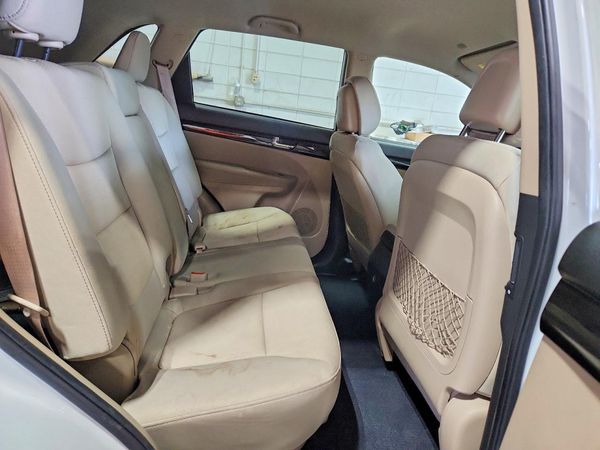 2013 KIA SORENTO Base / LX