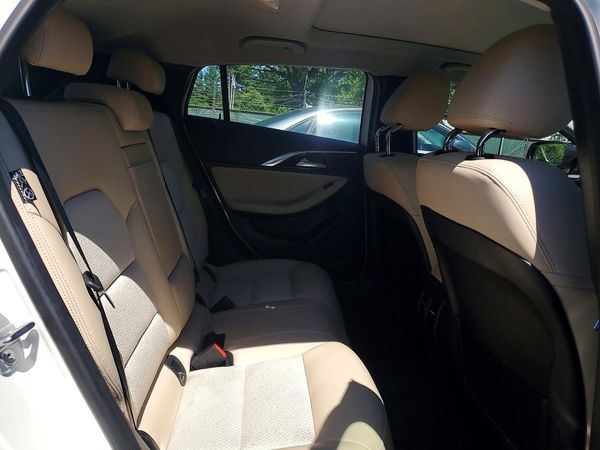 2019 INFINITI QX30