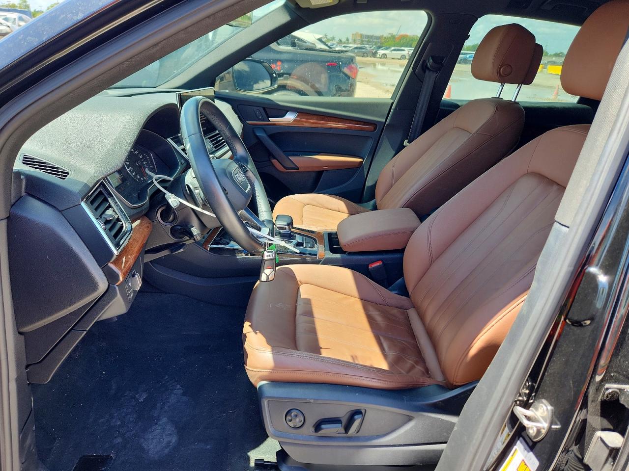 2022 AUDI Q5