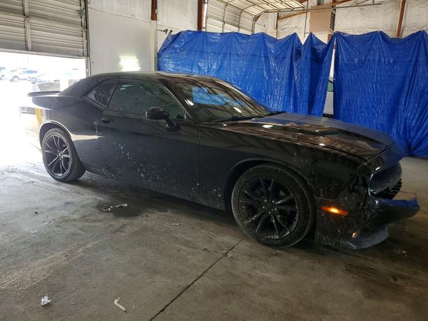 2016 DODGE CHALLENGER SXT