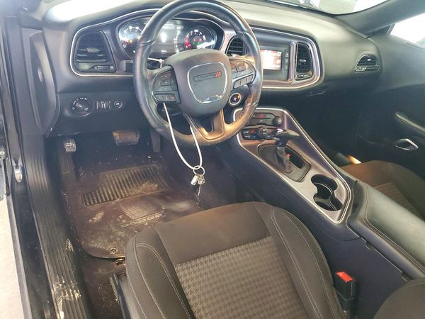 2016 DODGE CHALLENGER SXT