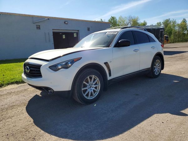 2015 INFINITI QX70