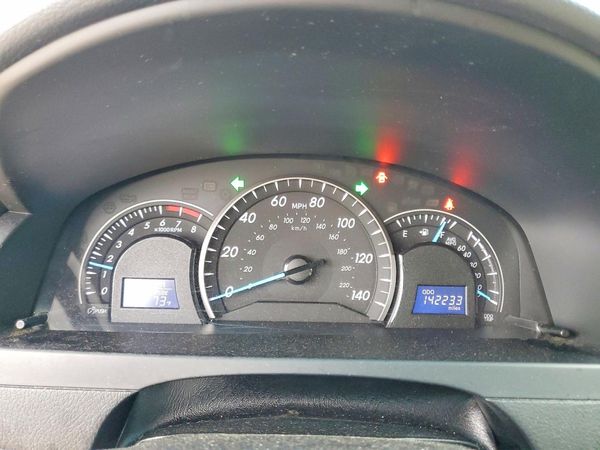 2014 TOYOTA CAMRY