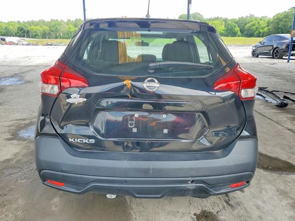 2018 NISSAN KICKS