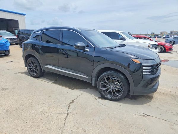 2025 NISSAN KICKS